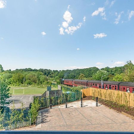 Whistle Stop Whitby Exterior photo