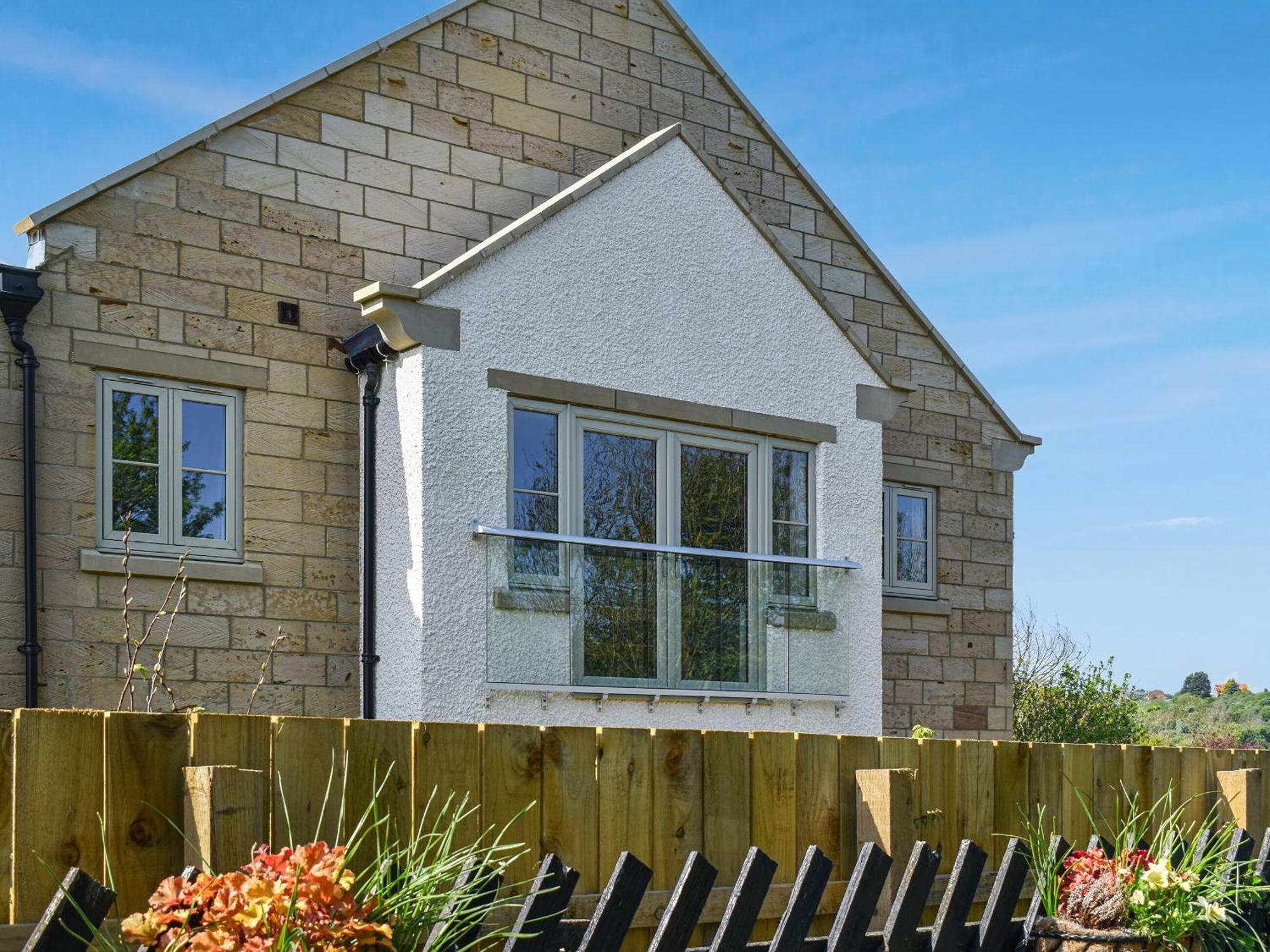 Whistle Stop Whitby Exterior photo